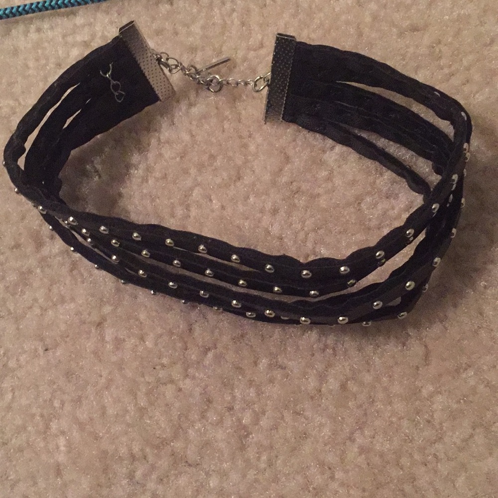 Studded Chocker